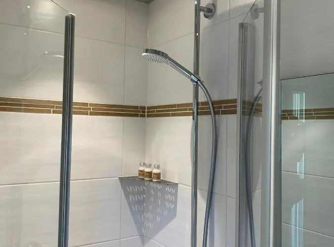 Weingut Stiftshof ゲストハウス エンキルヒ