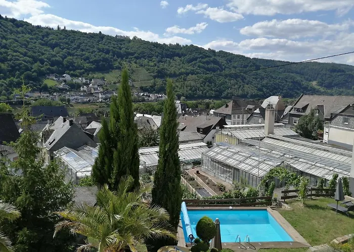 ゲストハウス Weingut Stiftshof 4*