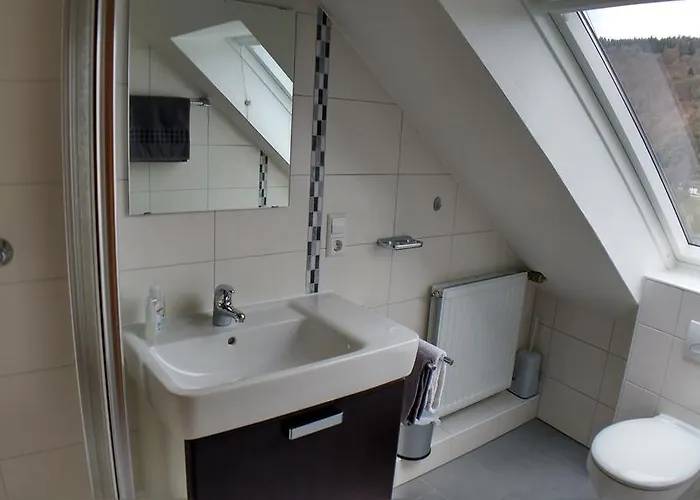 ゲストハウス Weingut Stiftshof エンキルヒ